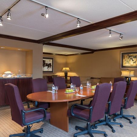 Holiday Inn Cleveland - South Independence By Ihg Екстериор снимка